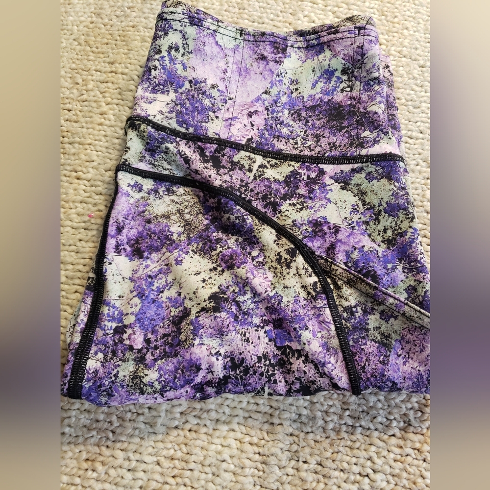 Fast and Free High-Rise Tight 25" in the Heritage 365 Camo Purple Multi, Size 6 - Picture 6 of 13